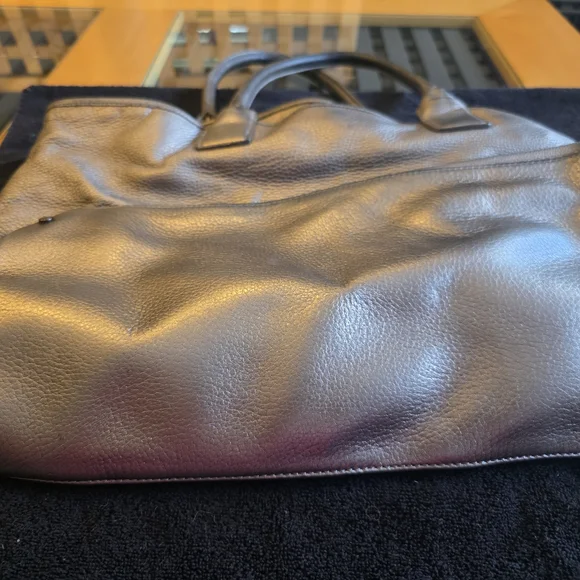 Tory Burch Metallic Silver Shoulder Bag Perfect Condition In/Out - Picture 5 of 7